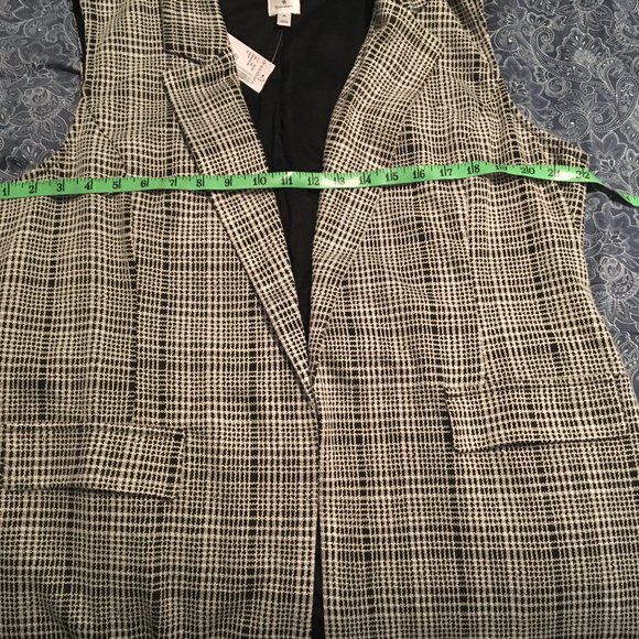 NWT Dress Barn plaid vest with pockets - Picture 7 of 7